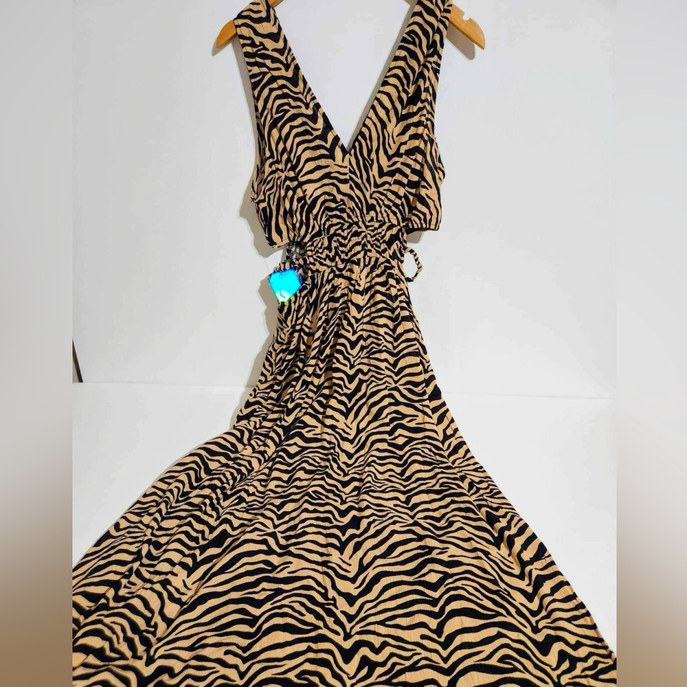 Animal print long dress sexy on the side